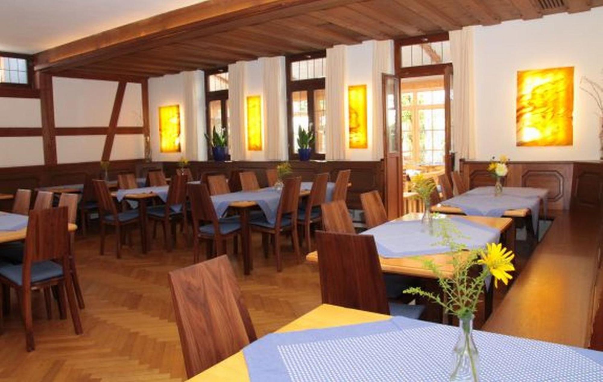 Karpfenhotel & Herrenhaus Im Gasthaus Sindel-Buckel Feuchtwangen Exterior foto